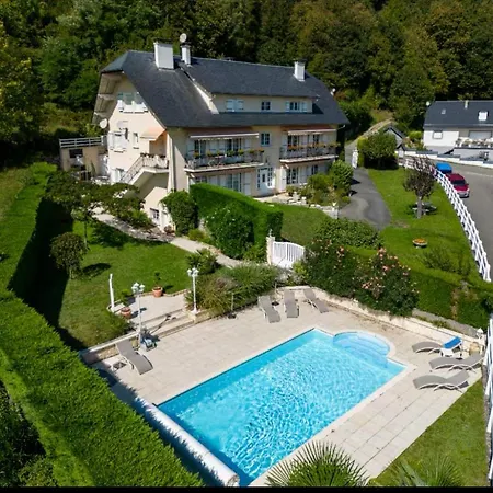 Pyrenees View Poolyer *